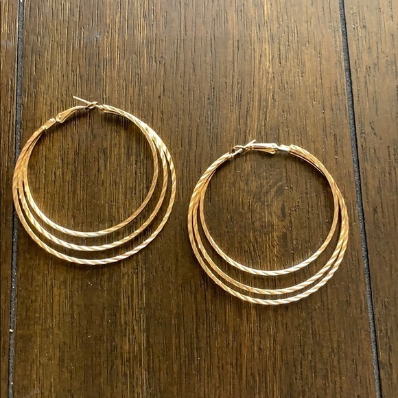 Jewelry - New Gold Hammered Twisted Layer Hoop Earrings